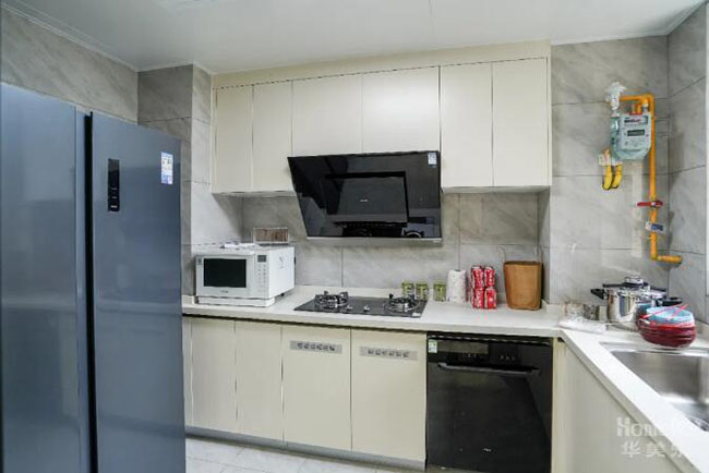 130㎡大平層，簡約布局卻能到處展現活力的樂居